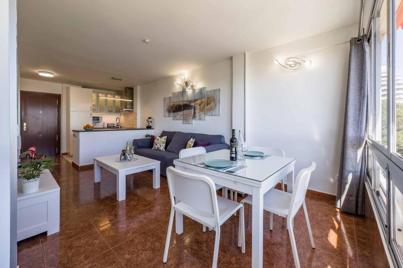 Apartamento Acogedor, Terraza, Piscina Y Mar Benalmadena Exterior photo