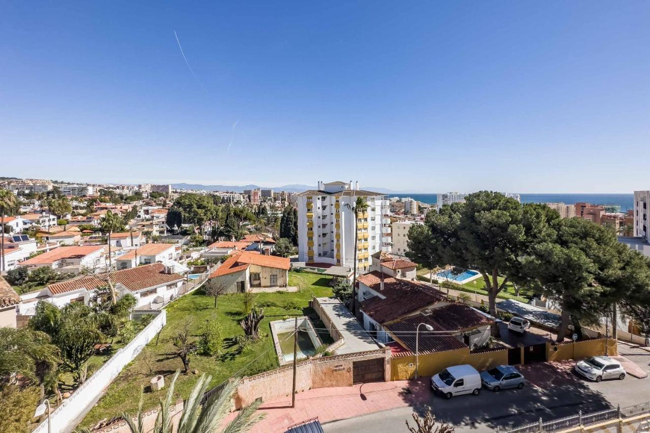 Apartamento Acogedor, Terraza, Piscina Y Mar Benalmadena Exterior photo