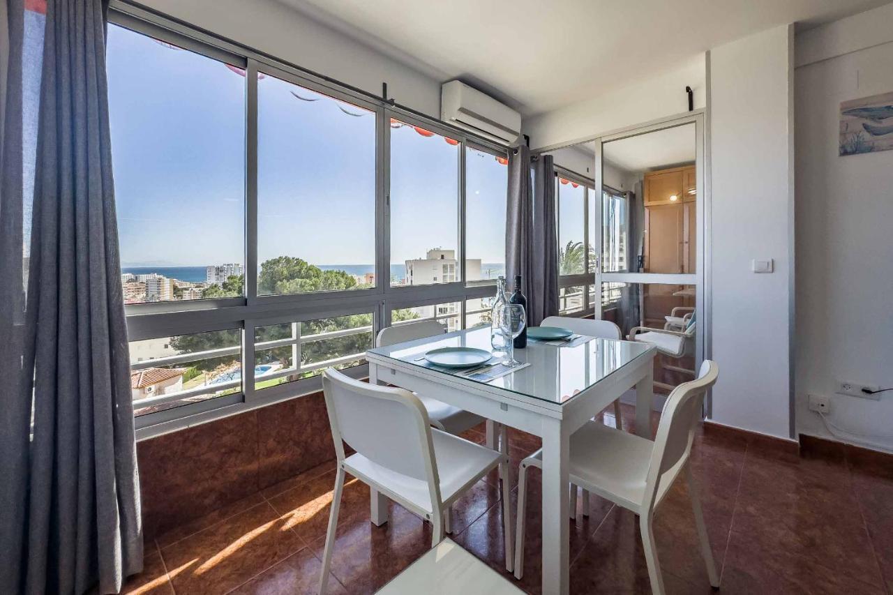 Apartamento Acogedor, Terraza, Piscina Y Mar Benalmadena Exterior photo