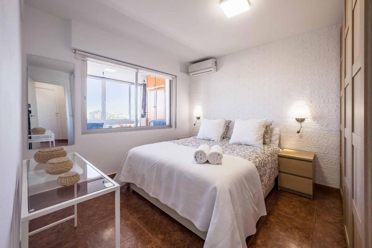 Apartamento Acogedor, Terraza, Piscina Y Mar Benalmadena Exterior photo